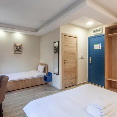 Apartment Ars